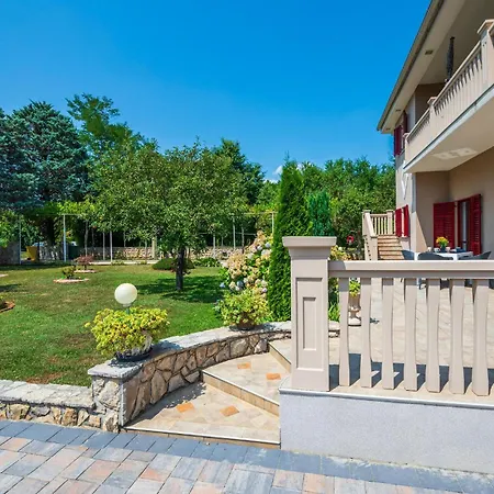 Stepancici Vi * Nedeščina
