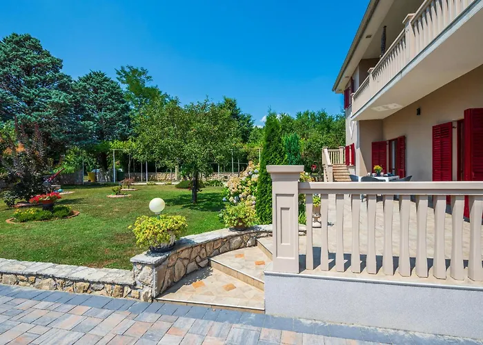 Stepancici Vi * Nedeščina